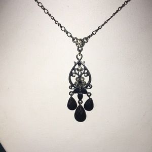 Necklace and earring set